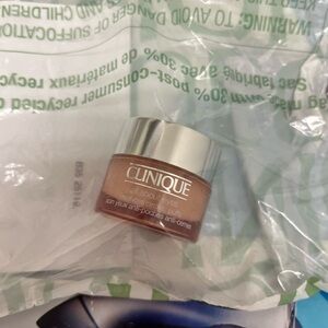 Clinique All About Eyes reduces circles, puffs 0.5 oz /15 ml sealed fullsize